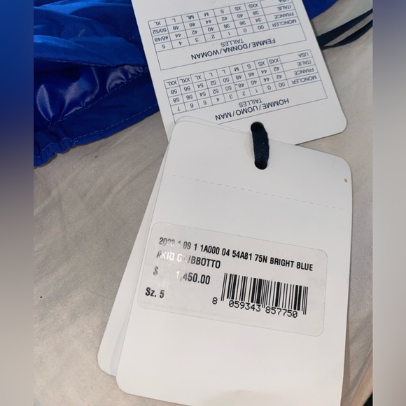 (BRAND NEW AND AUTHENTIC) MONCLER PUFFER - Picture 4 of 6